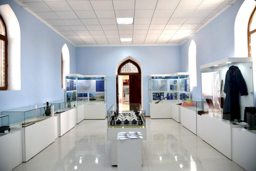 Porno so‘radi va qizarib ketadi