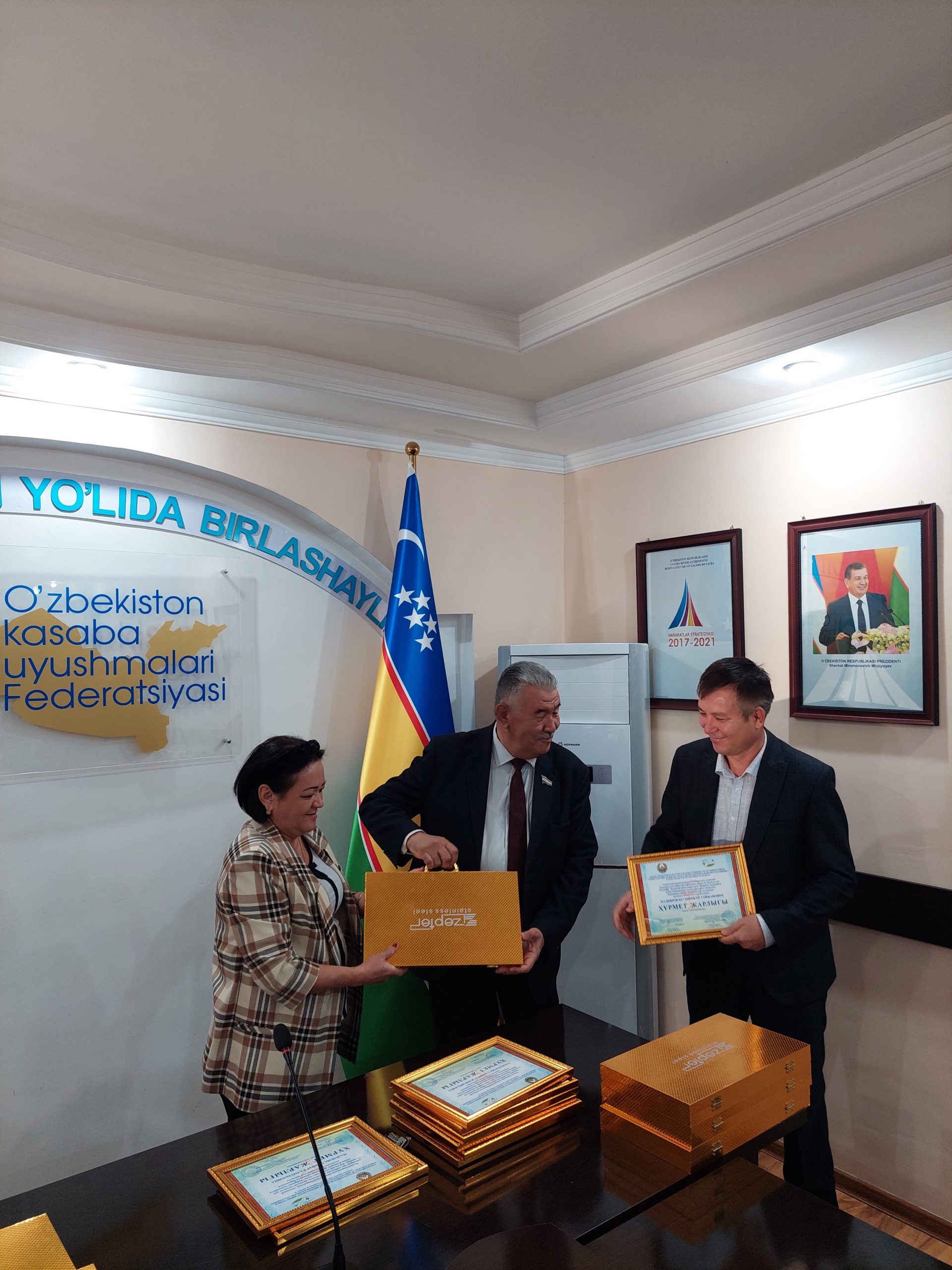 “КАСБИМ МЕНИНГ – ФАХРИМ МЕНИНГ”