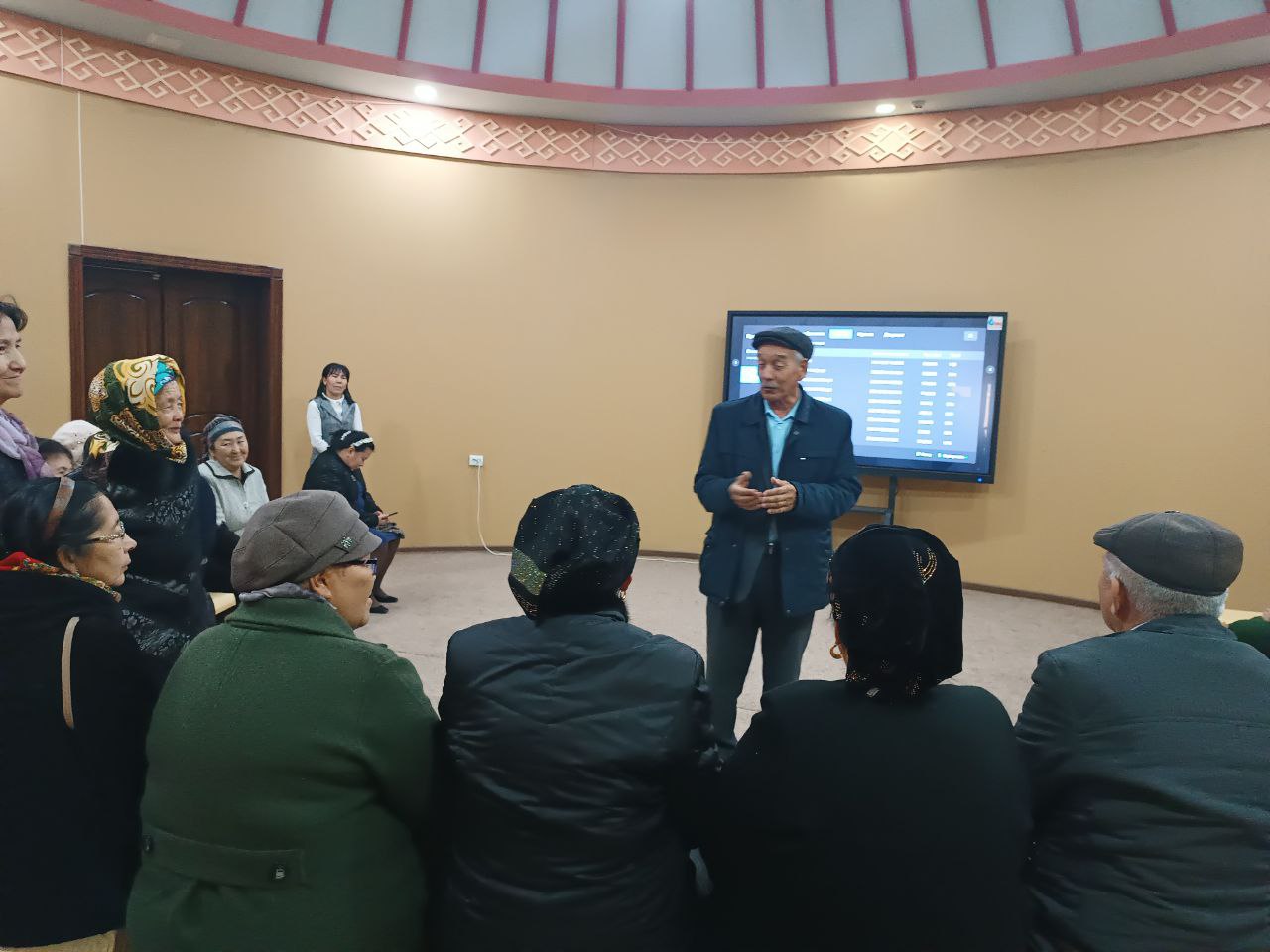 Мўйноқ туманига саёхат ташкил этилди