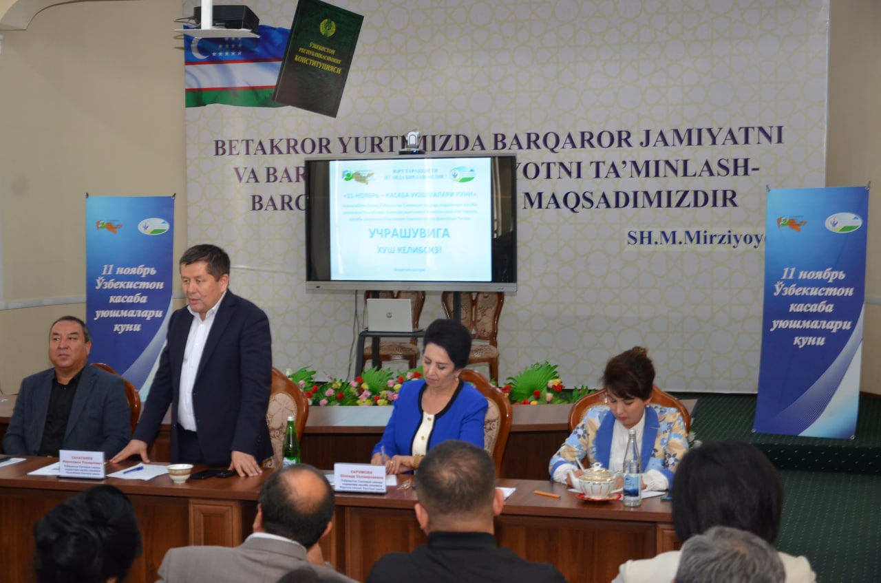 Республика Кенгаши раиси Ф.Р.Ханапияев Фарғона вилояти тармоқ касаба уюшмаси бошланғич ташкилотлари фаоллари билан “ОЧИҚ МУЛОҚОТ” ўтказди